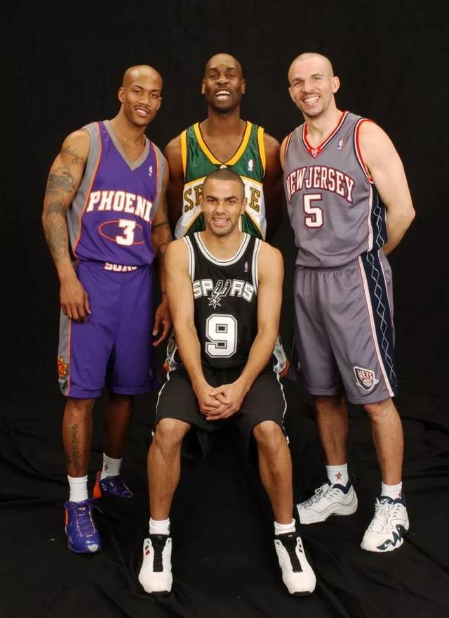 郑钦文2-0阿兰戈晋级法网32强第三轮对决姆博科