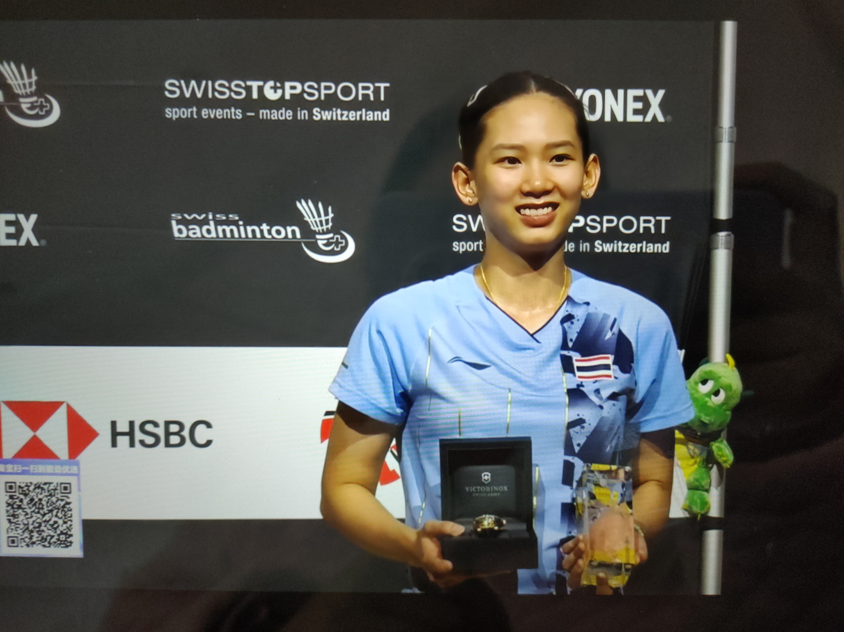 高压外线与 高压外线与